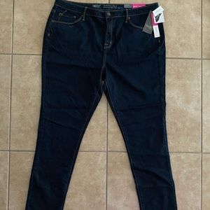 Women’s Mossimo skinny jeans size 18
